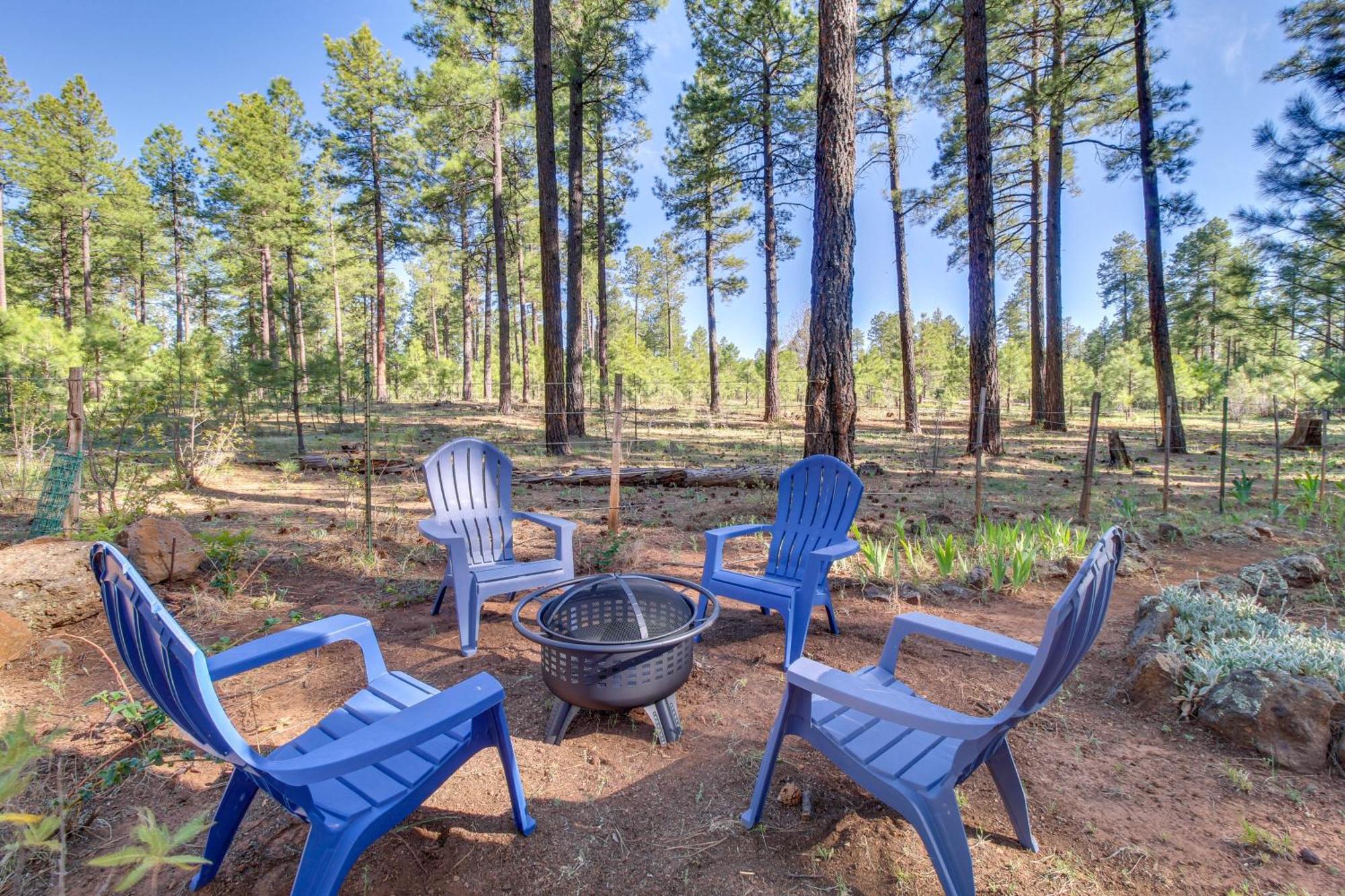 Indian Pine Peaceful Pinetop Cabin With Deck And Fire Pit! 빌라 외부 사진