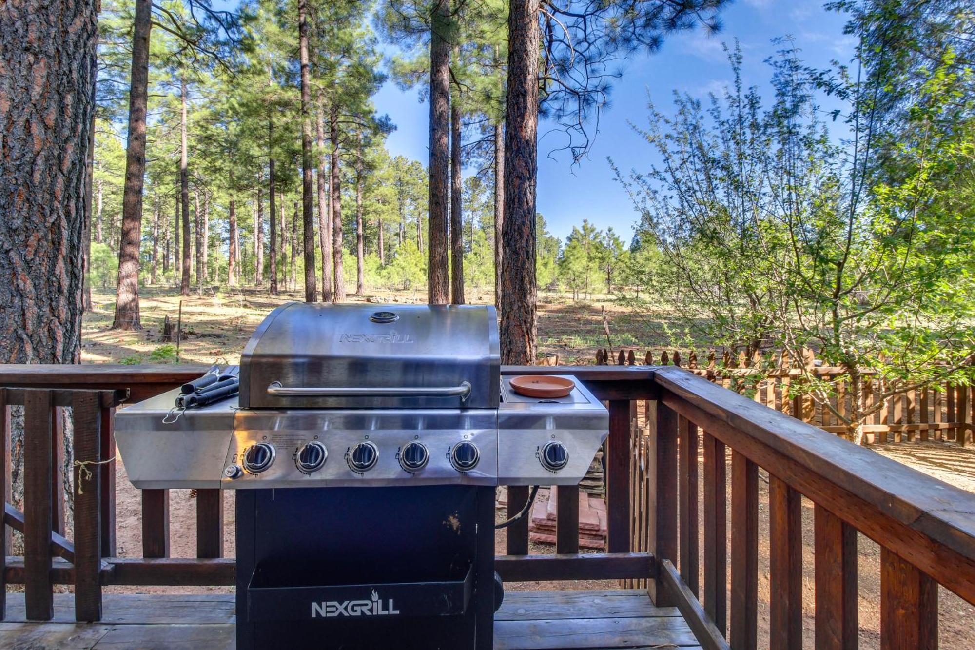 Indian Pine Peaceful Pinetop Cabin With Deck And Fire Pit! 빌라 외부 사진